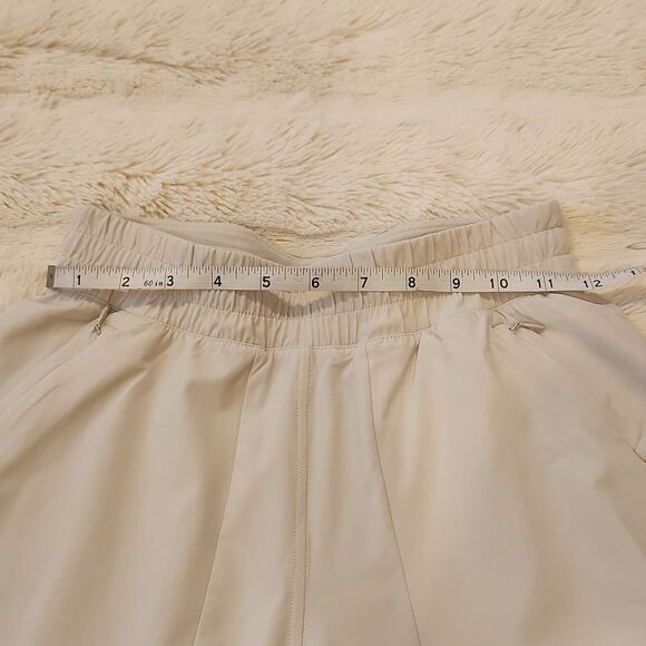 Lululemon Swift Mid-Rise Wide-Leg Pant in color bone size 2 new no tag - Picture 13 of 16